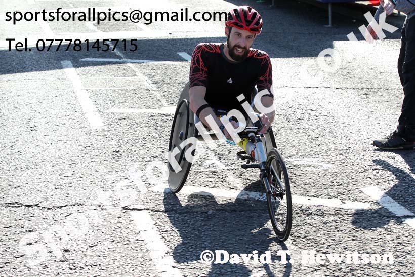 Wheelchair Simplyhealth Great North Run. Photo: David T. Hewitson/Sports for All Pics